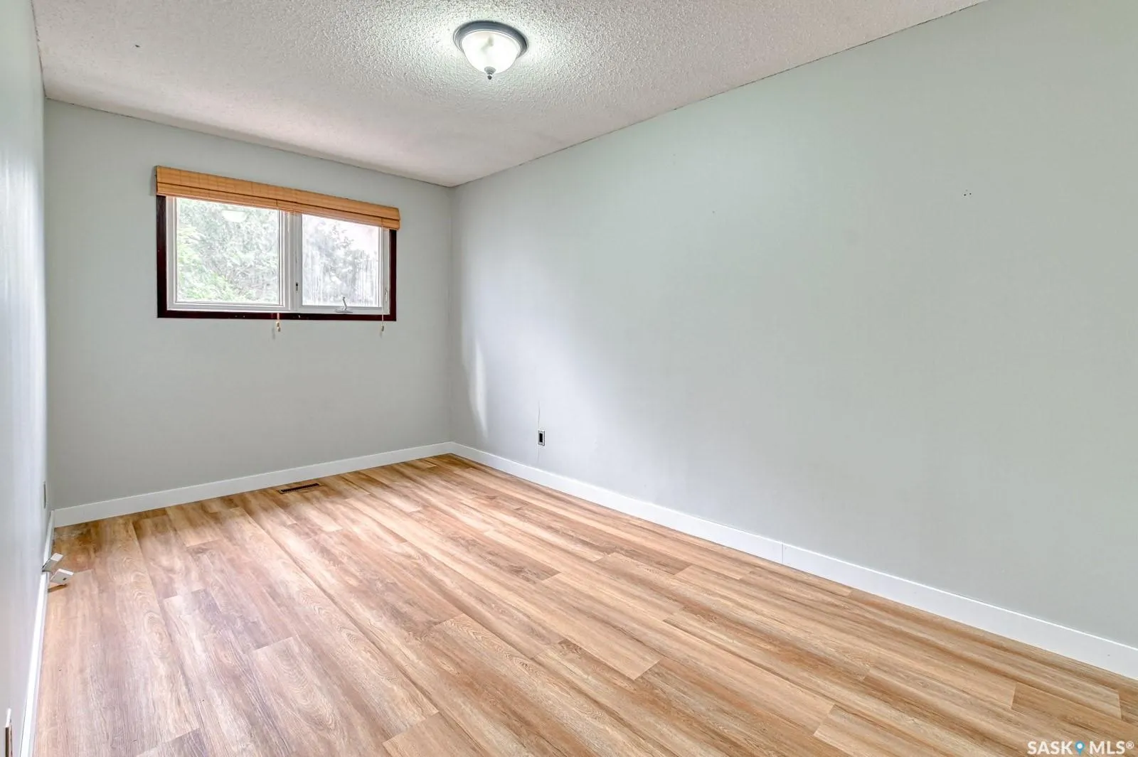4220 Castle ROAD, #J