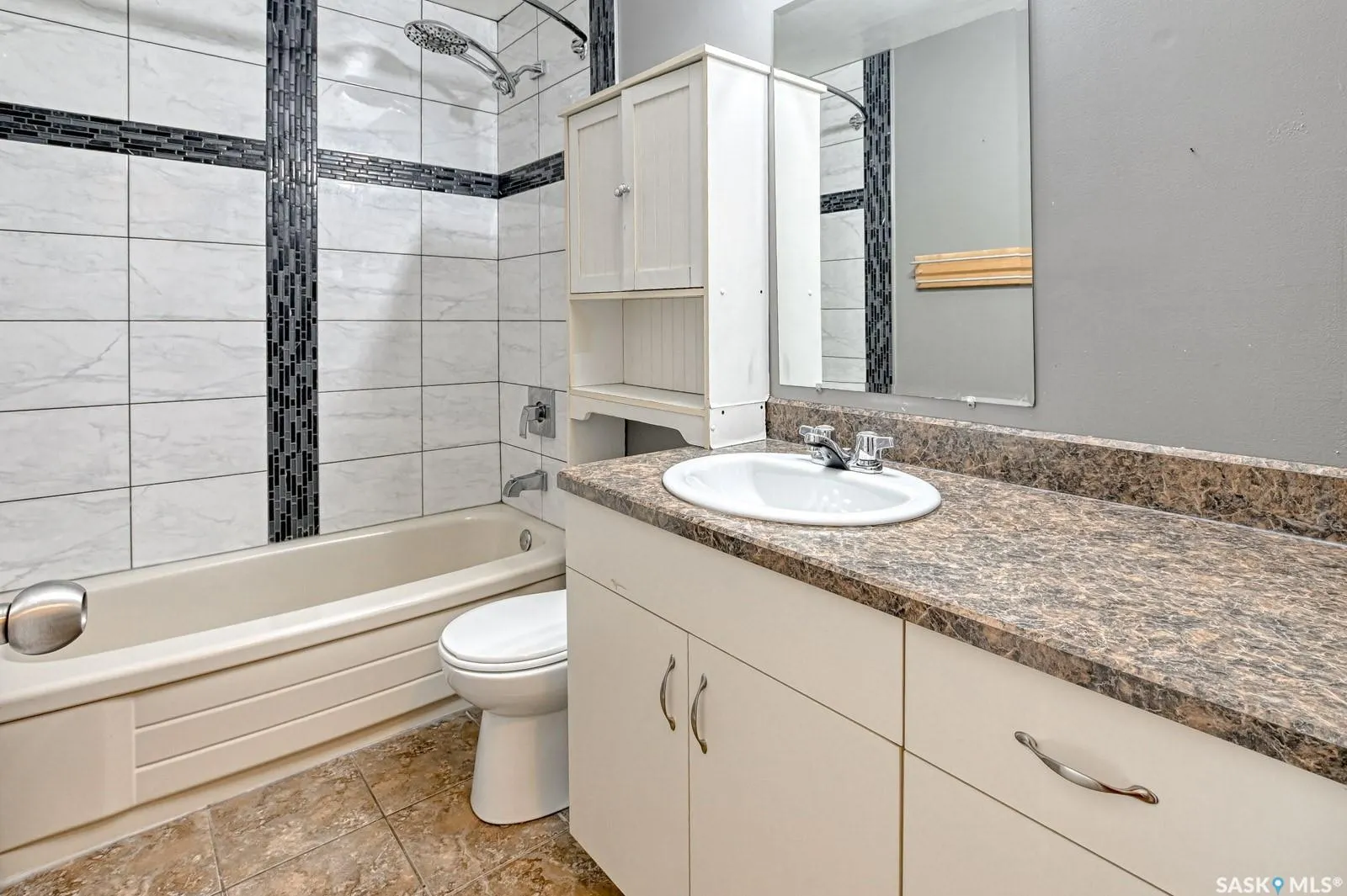 4220 Castle ROAD, #J