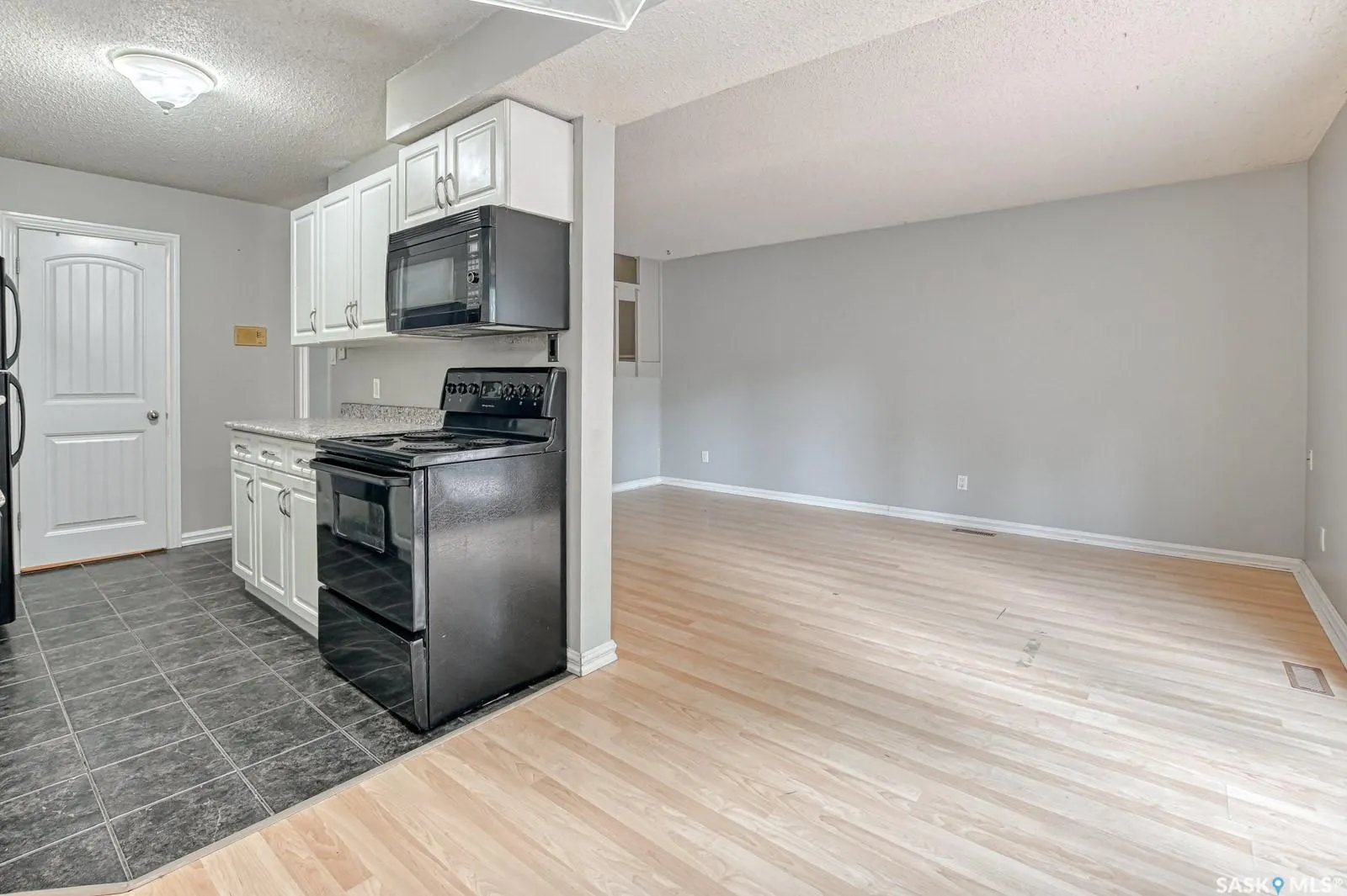 4220 Castle ROAD, #J