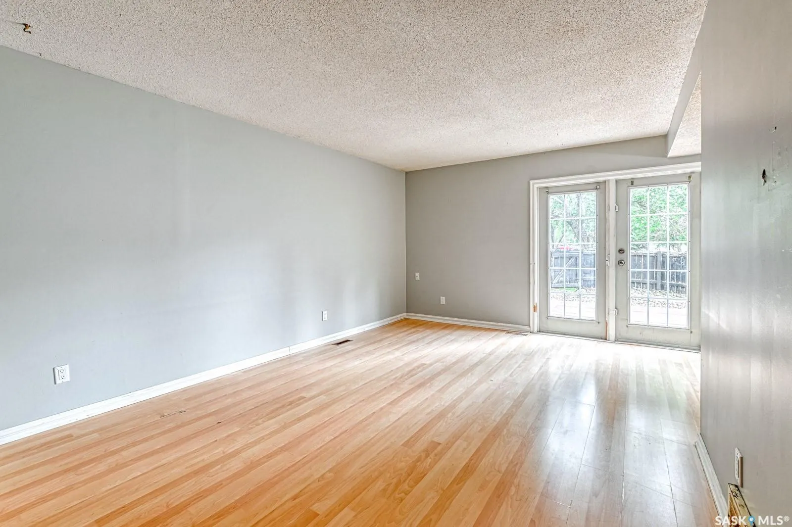 4220 Castle ROAD, #J