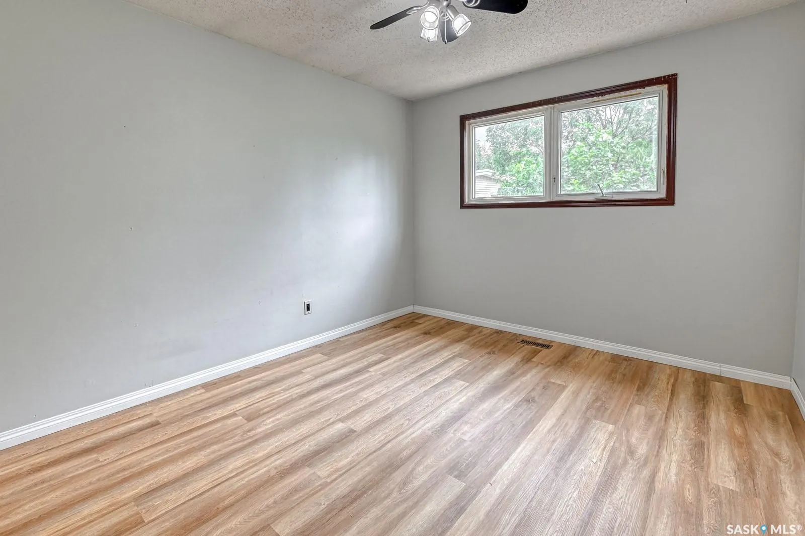 4220 Castle ROAD, #J