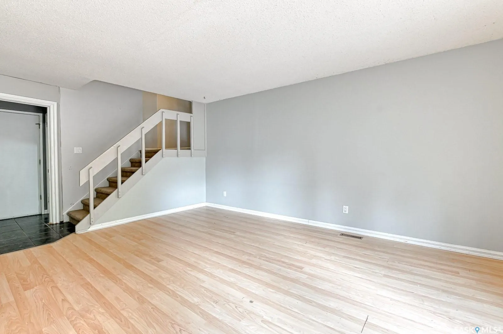 4220 Castle ROAD, #J