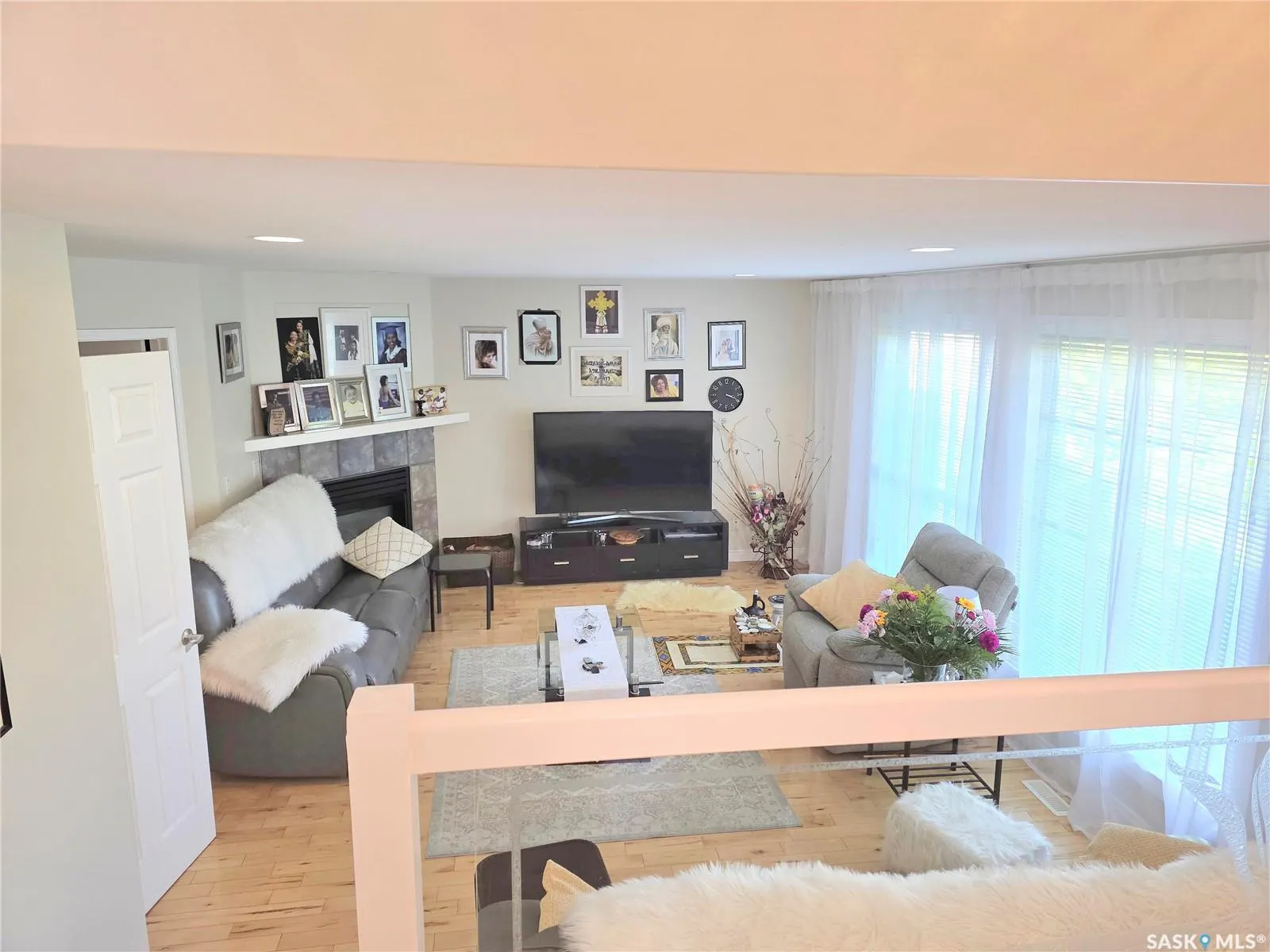 306 Blackthorn CRESCENT