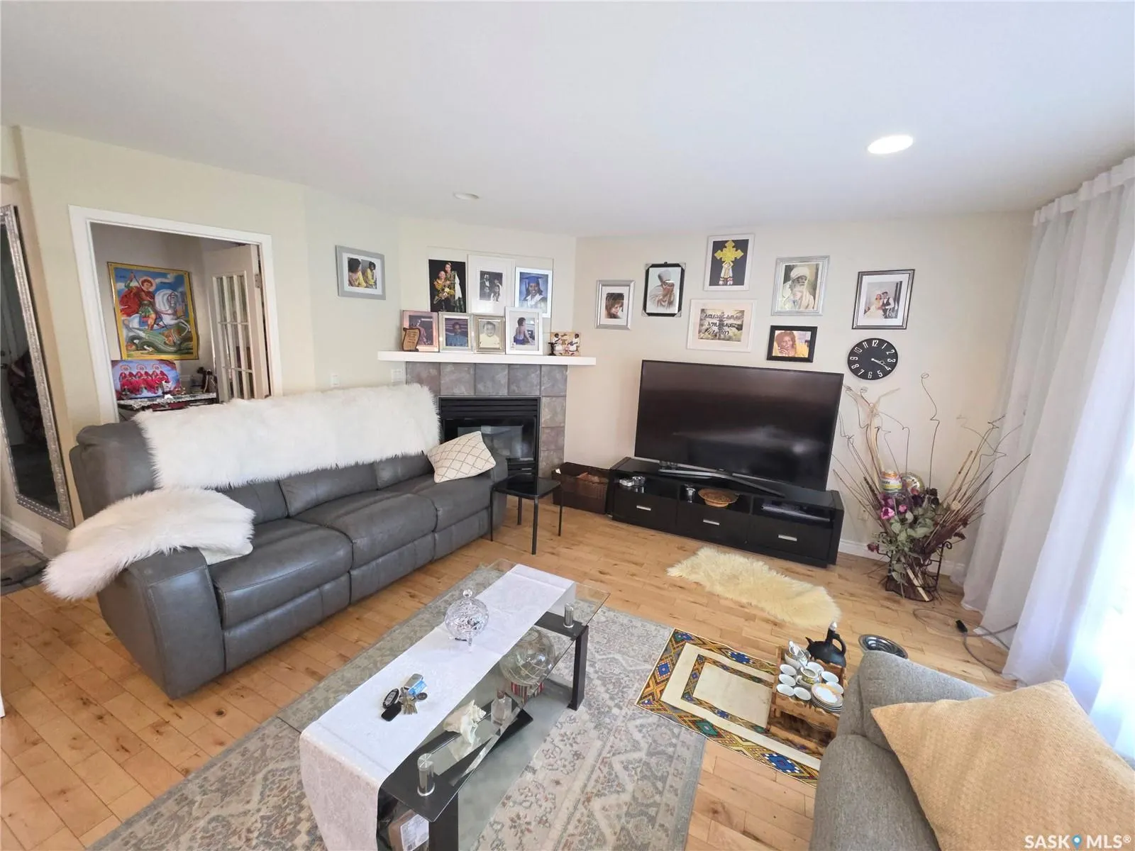 306 Blackthorn CRESCENT
