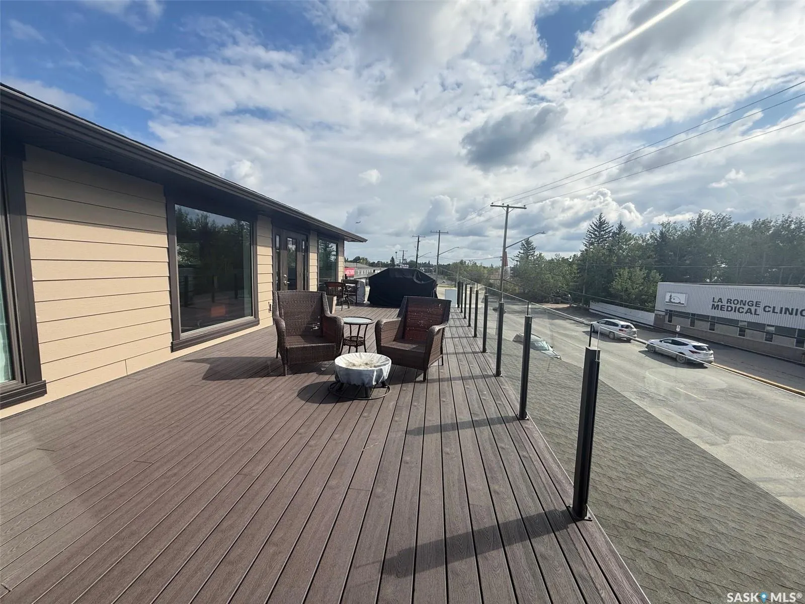 808 La Ronge AVENUE