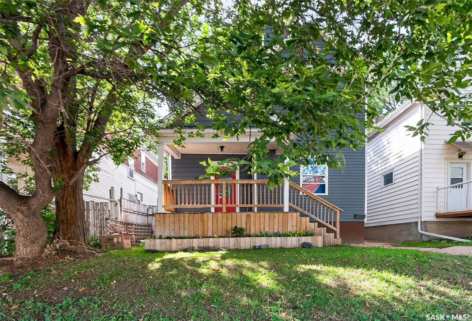 1130 Main STREET N