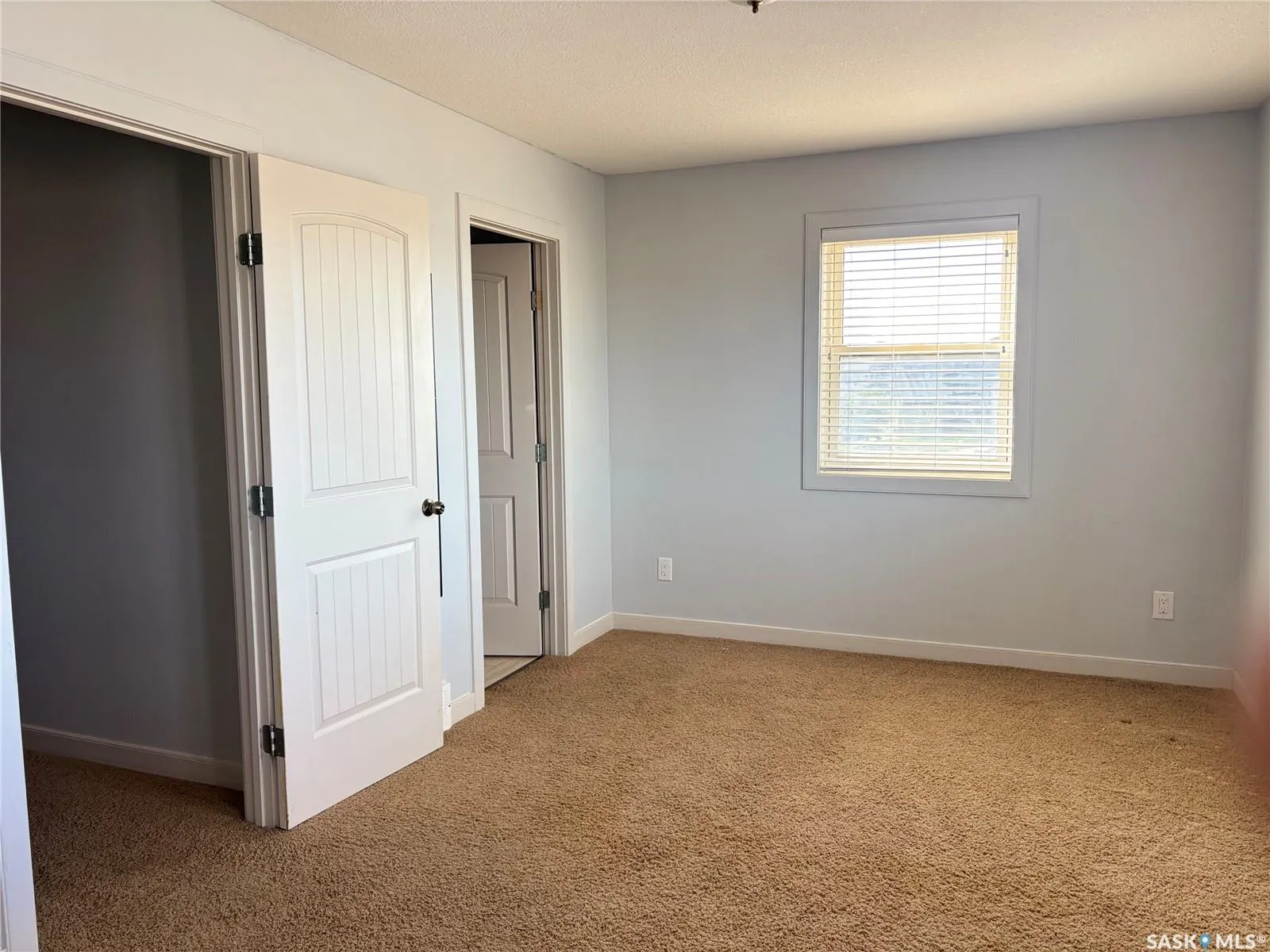 1703 Patrick CRESCENT, #8