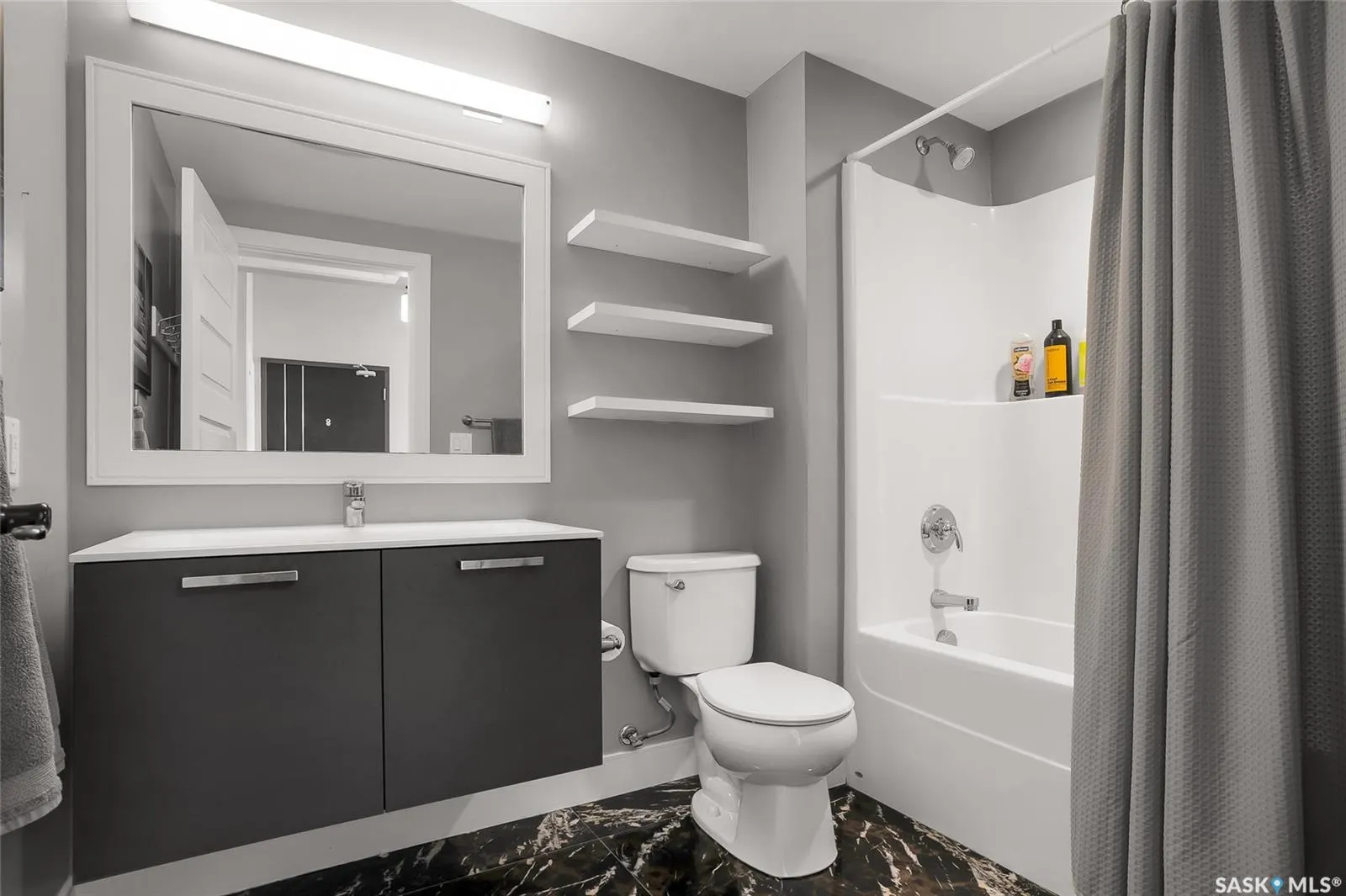 419 Willowgrove SQUARE, #304