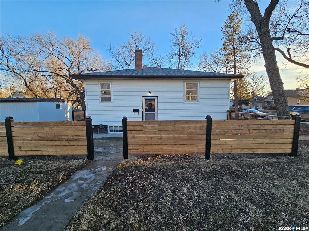 399 9th AVENUE NW
