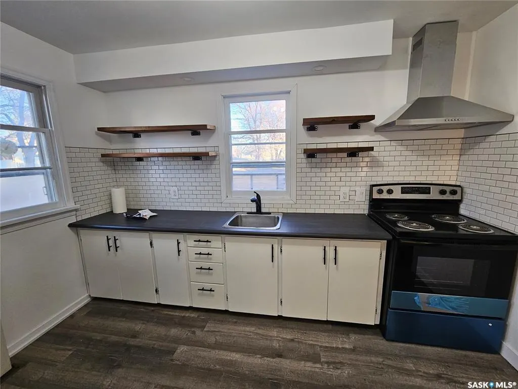 399 9th AVENUE NW