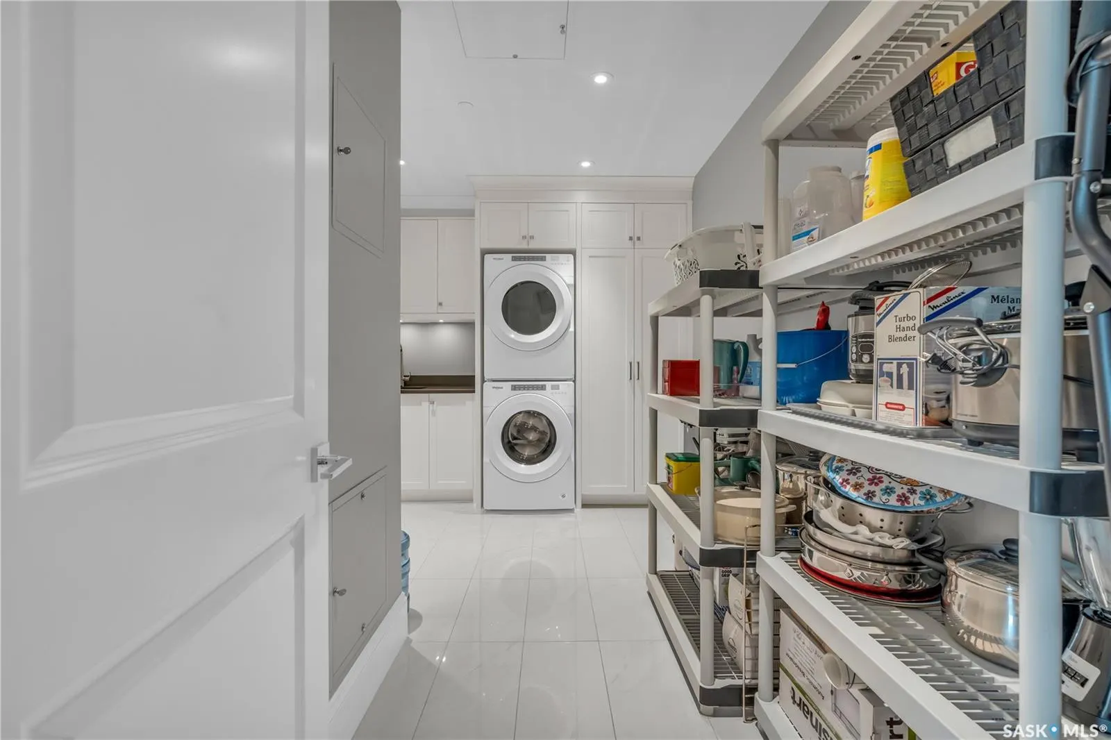 408 Cartwright STREET, #101