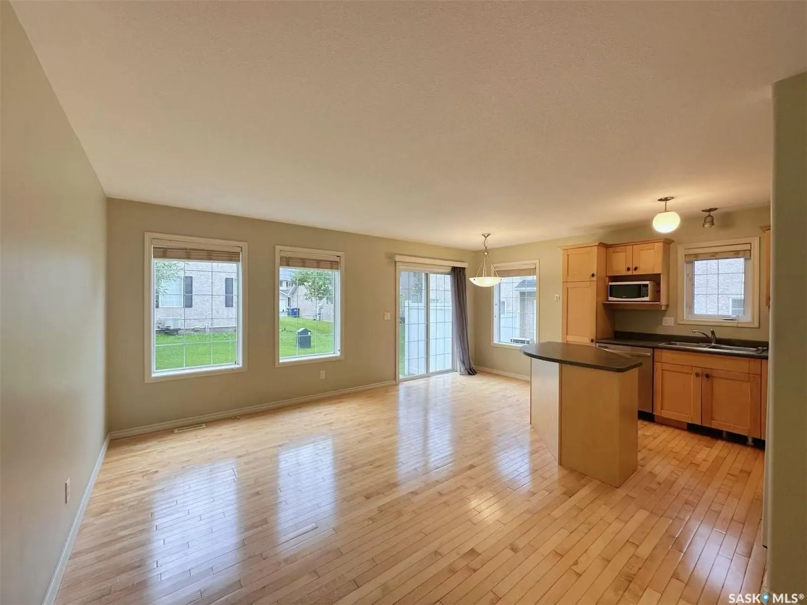 127 Banyan CRESCENT, #32