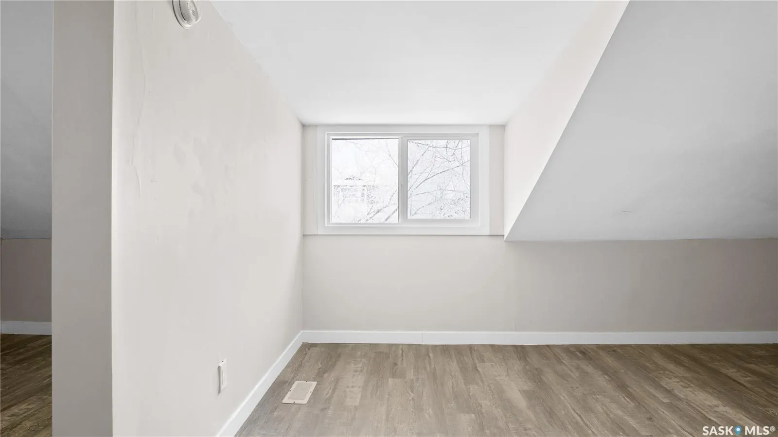 113 109th STREET E
