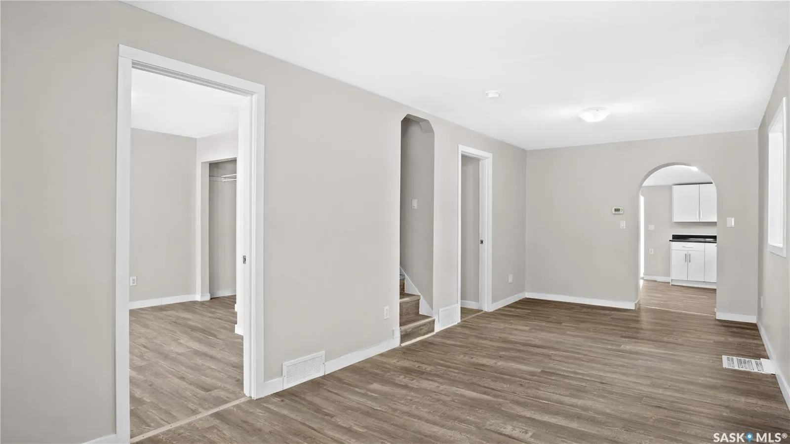 113 109th STREET E