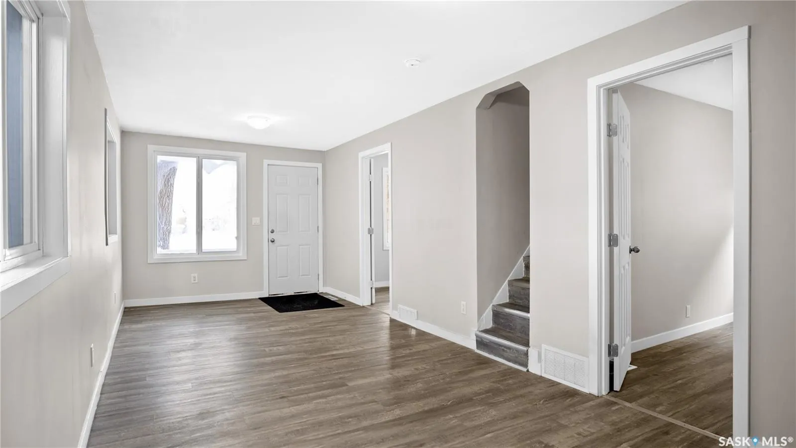 113 109th STREET E