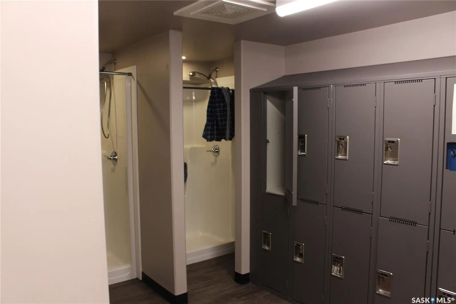 99 Diefenbaker DRIVE, #100
