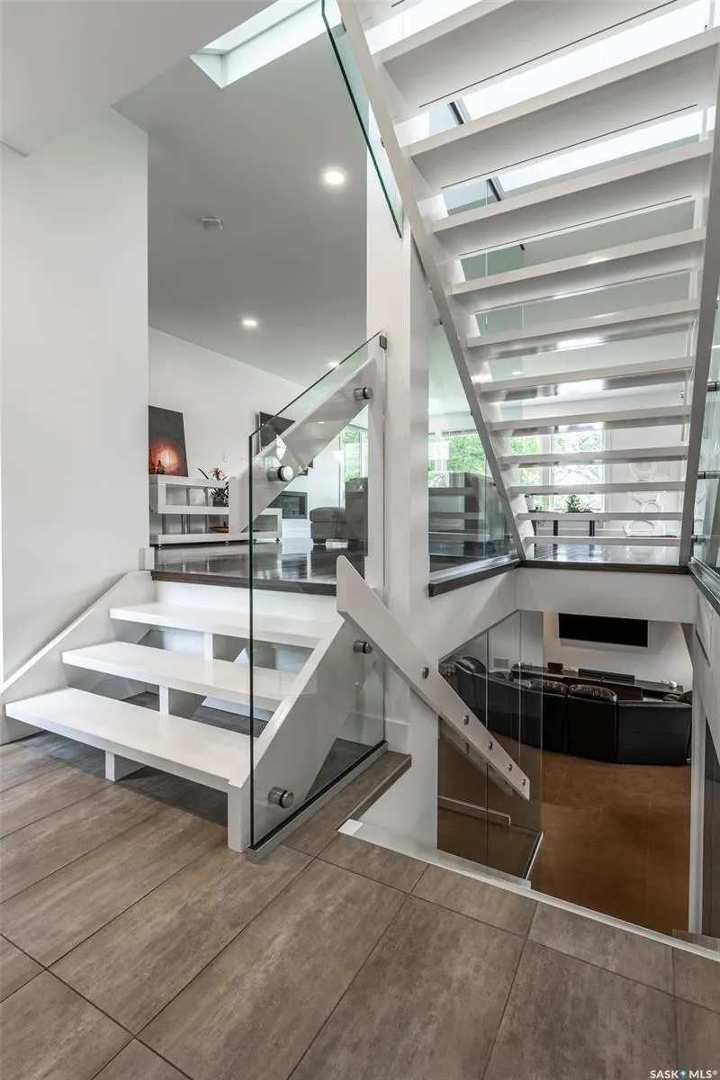 1150 Spadina CRESCENT E