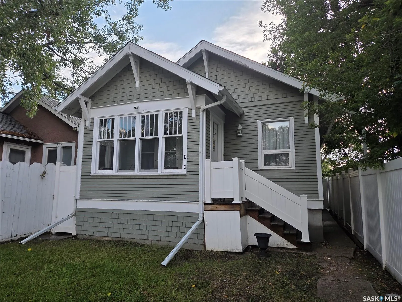 810 Cameron STREET