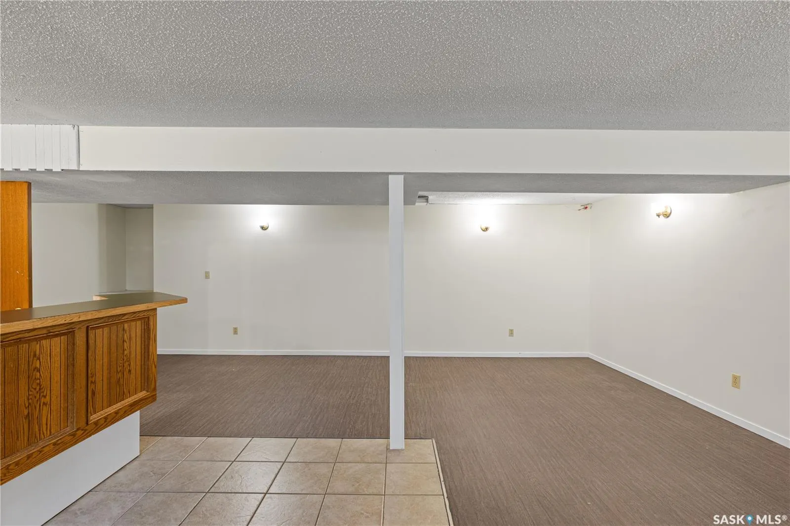 206 Postnikoff CRESCENT