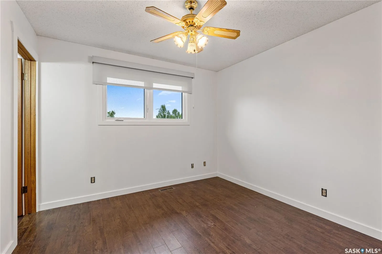 206 Postnikoff CRESCENT