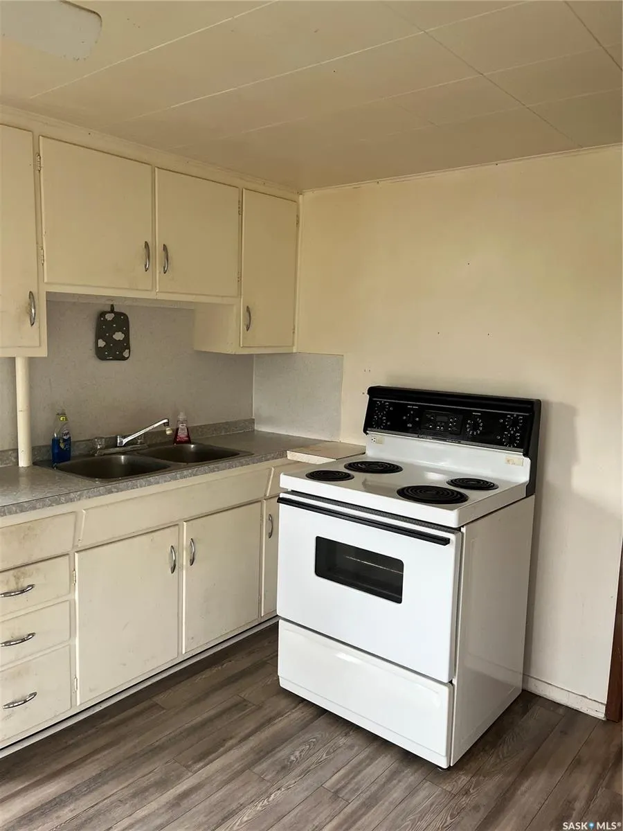 132 Second AVENUE