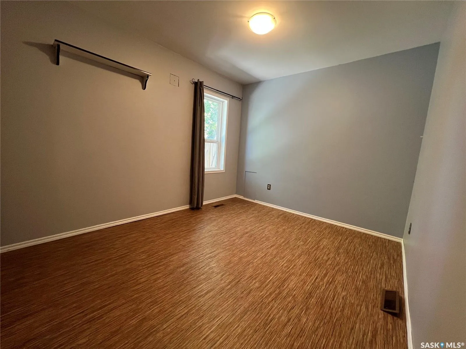9 11th AVENUE SE