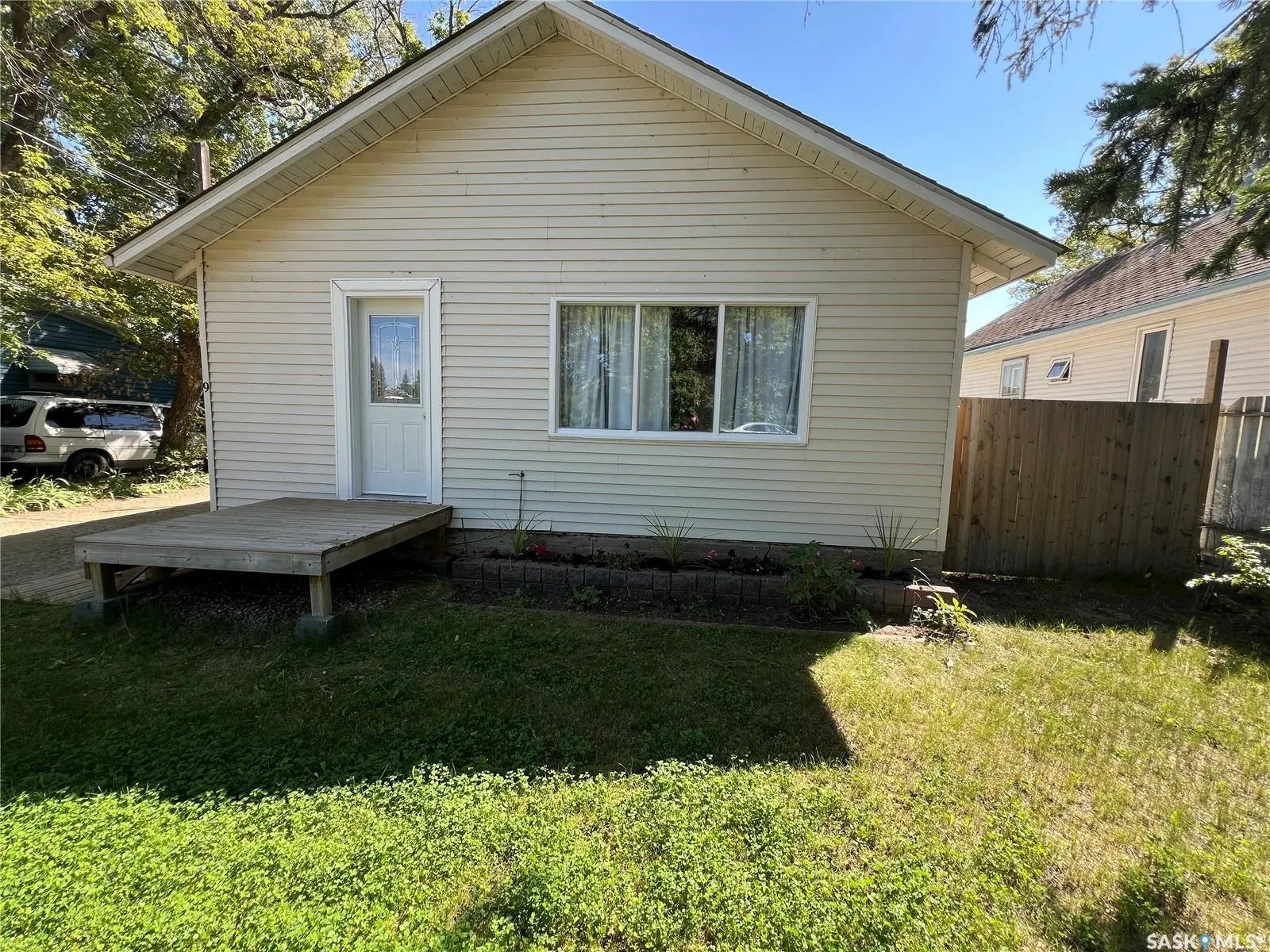 9 11th AVENUE SE
