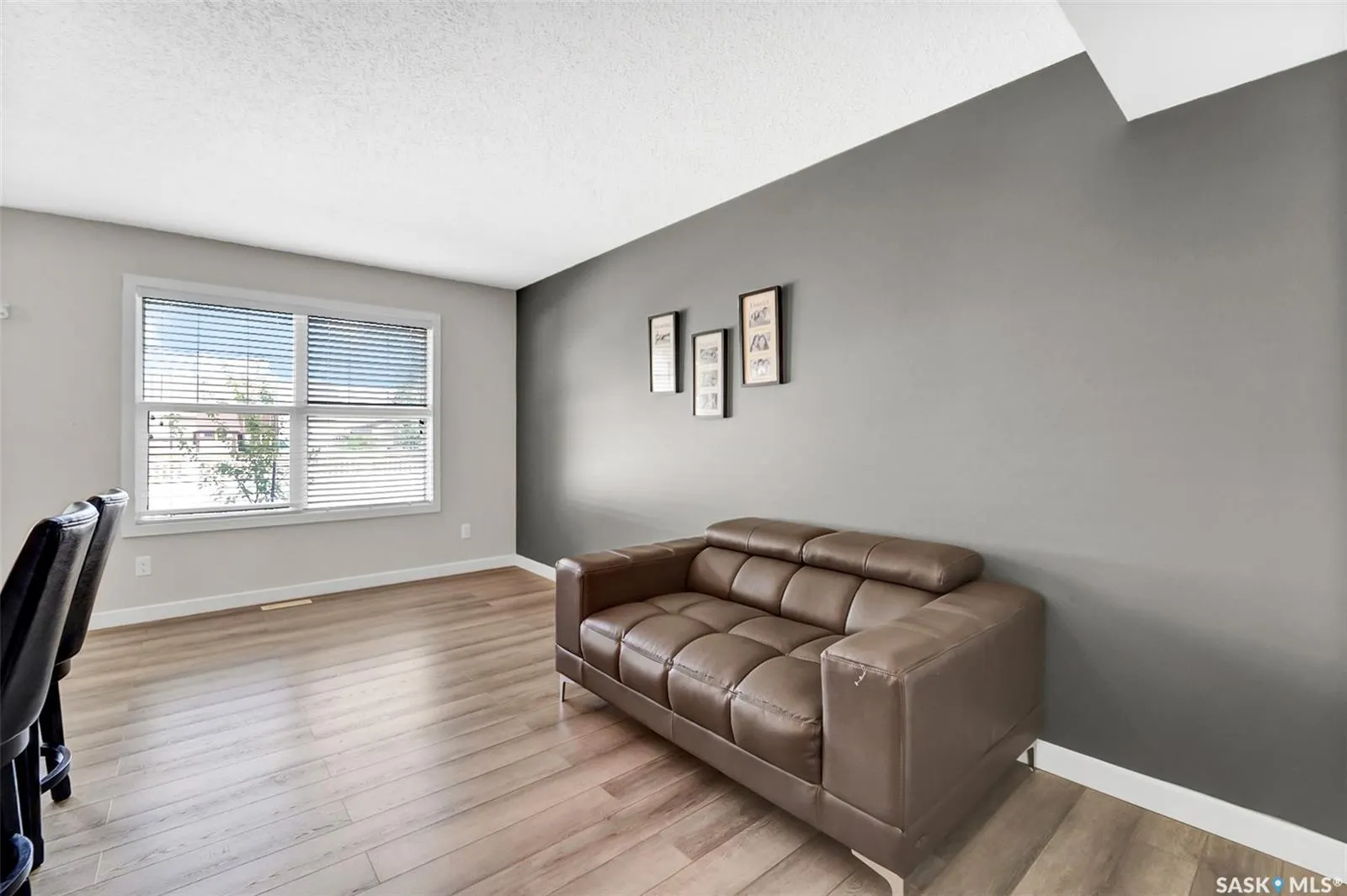 410 Ledingham WAY, #317