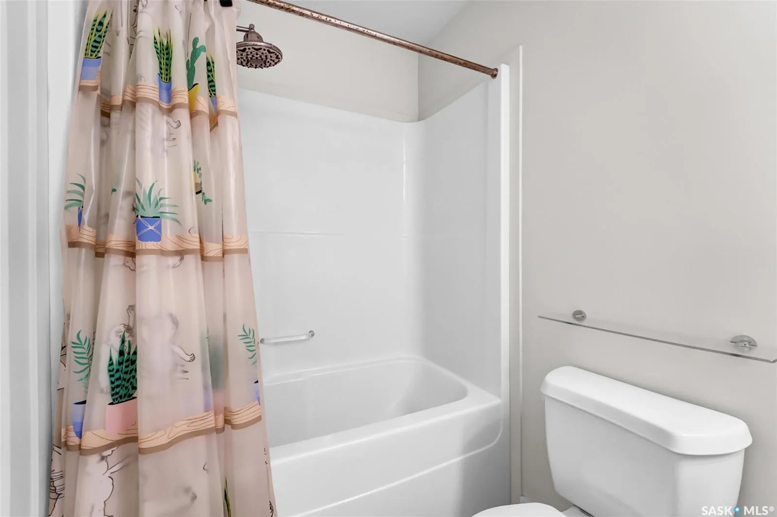 410 Ledingham WAY, #317