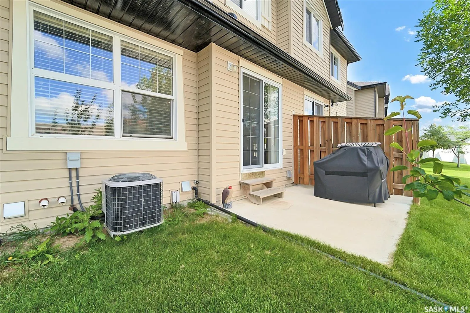 410 Ledingham WAY, #317