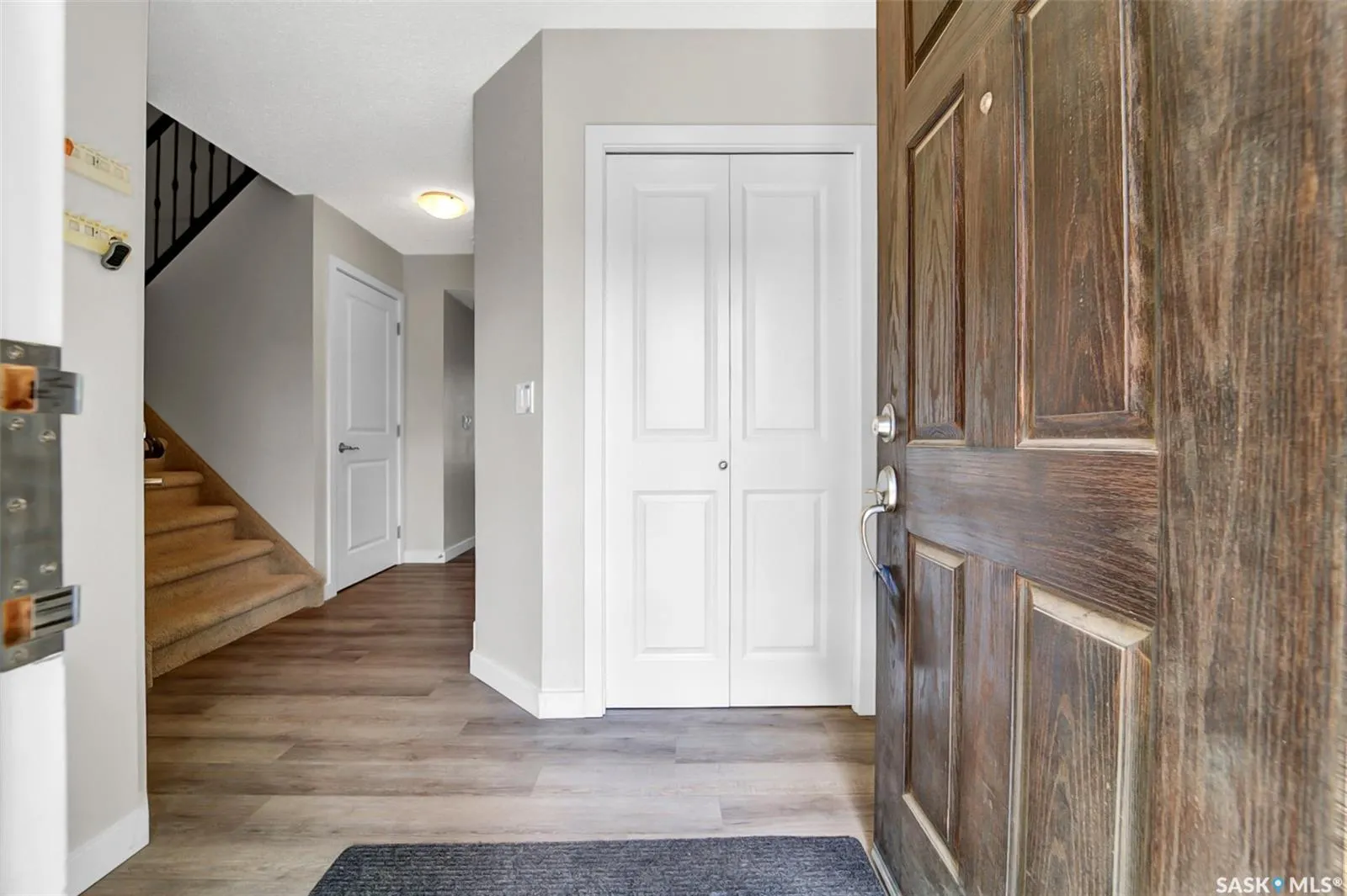 410 Ledingham WAY, #317