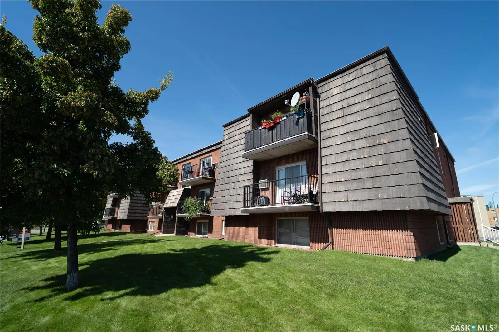 20 Assiniboine DRIVE, #38