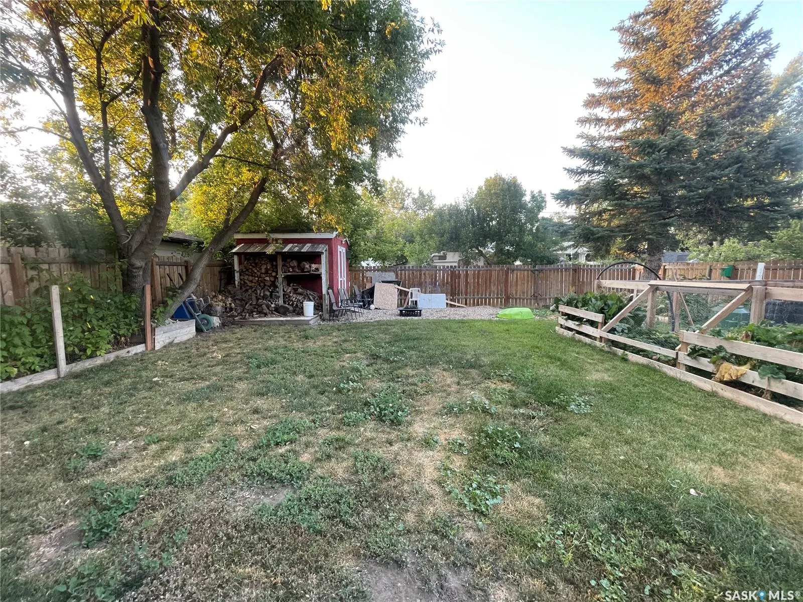 404 Parsons AVENUE