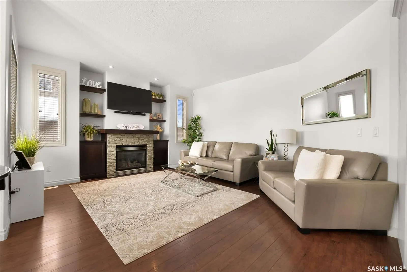 45 Emerald Creek DRIVE