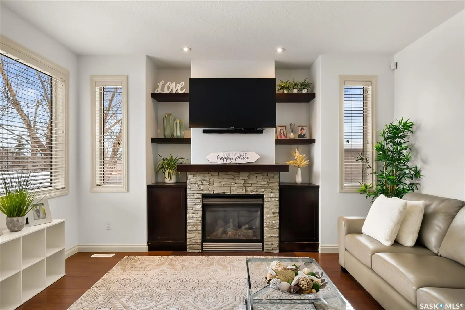 45 Emerald Creek DRIVE