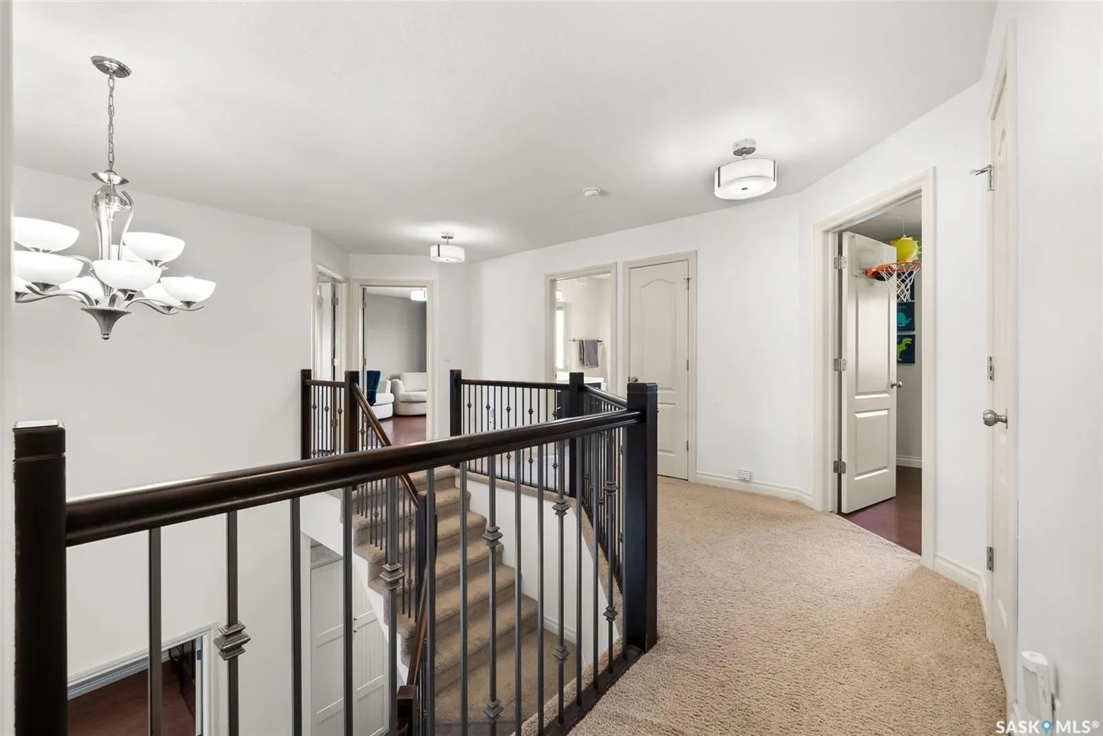 45 Emerald Creek DRIVE