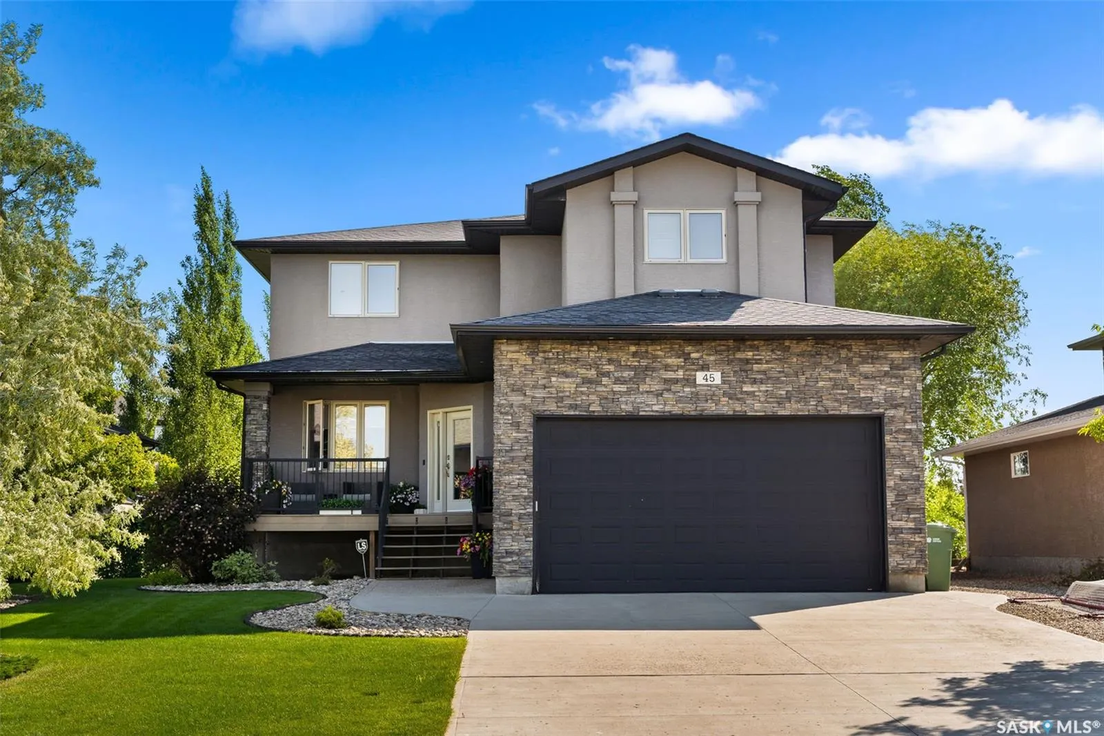 45 Emerald Creek DRIVE