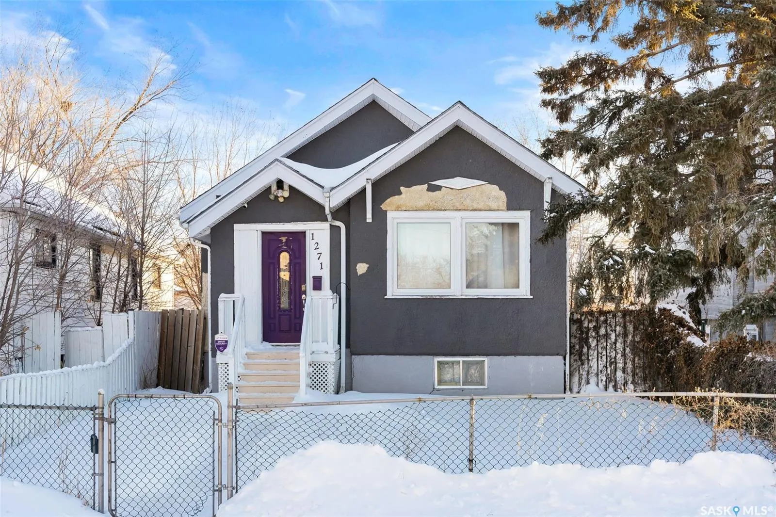 1271 Mctavish STREET