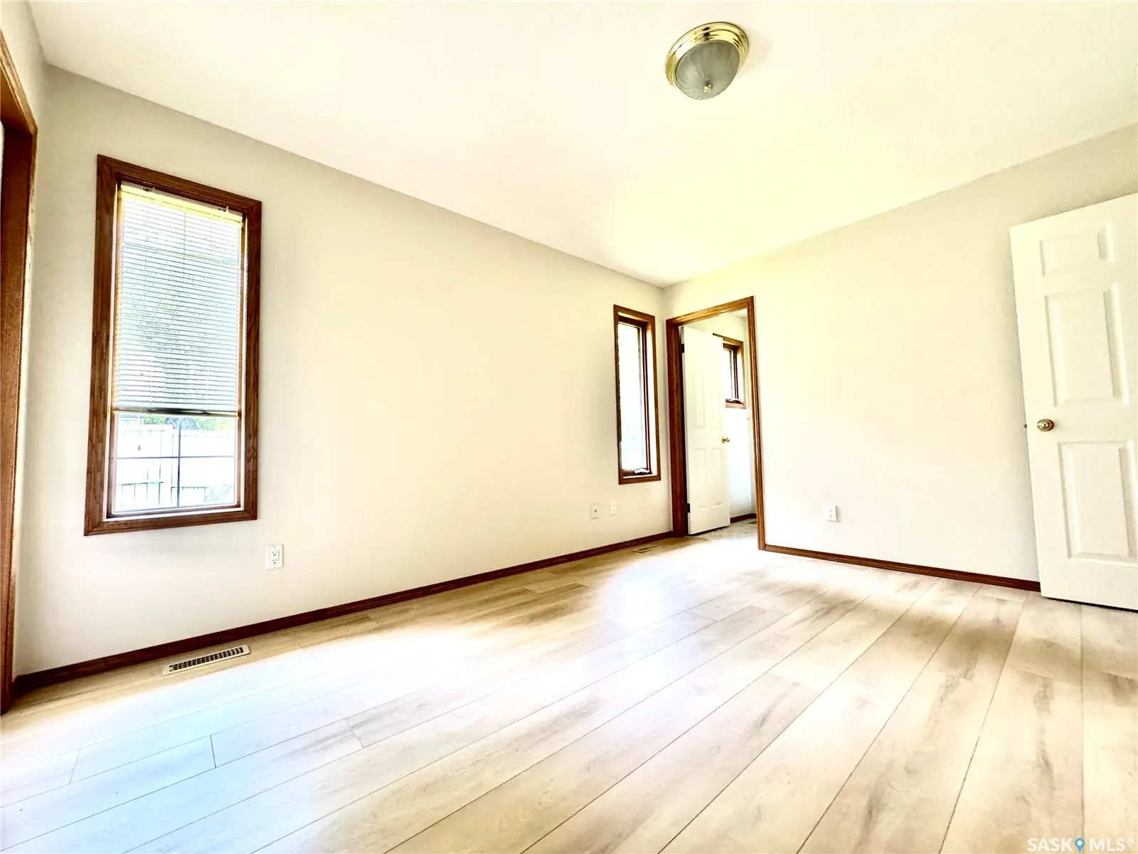 1118 Selo PLACE