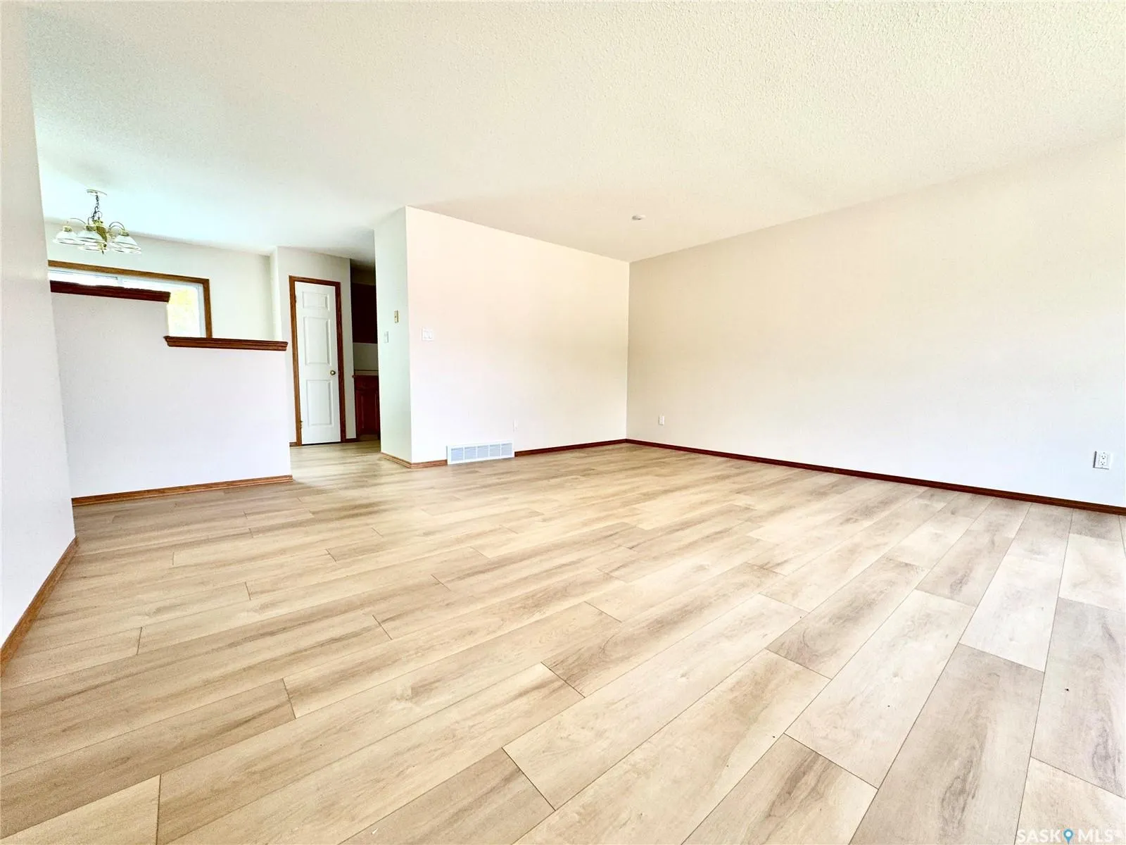 1118 Selo PLACE
