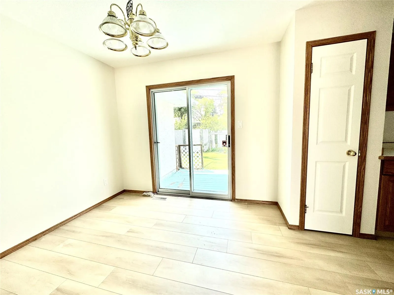 1118 Selo PLACE