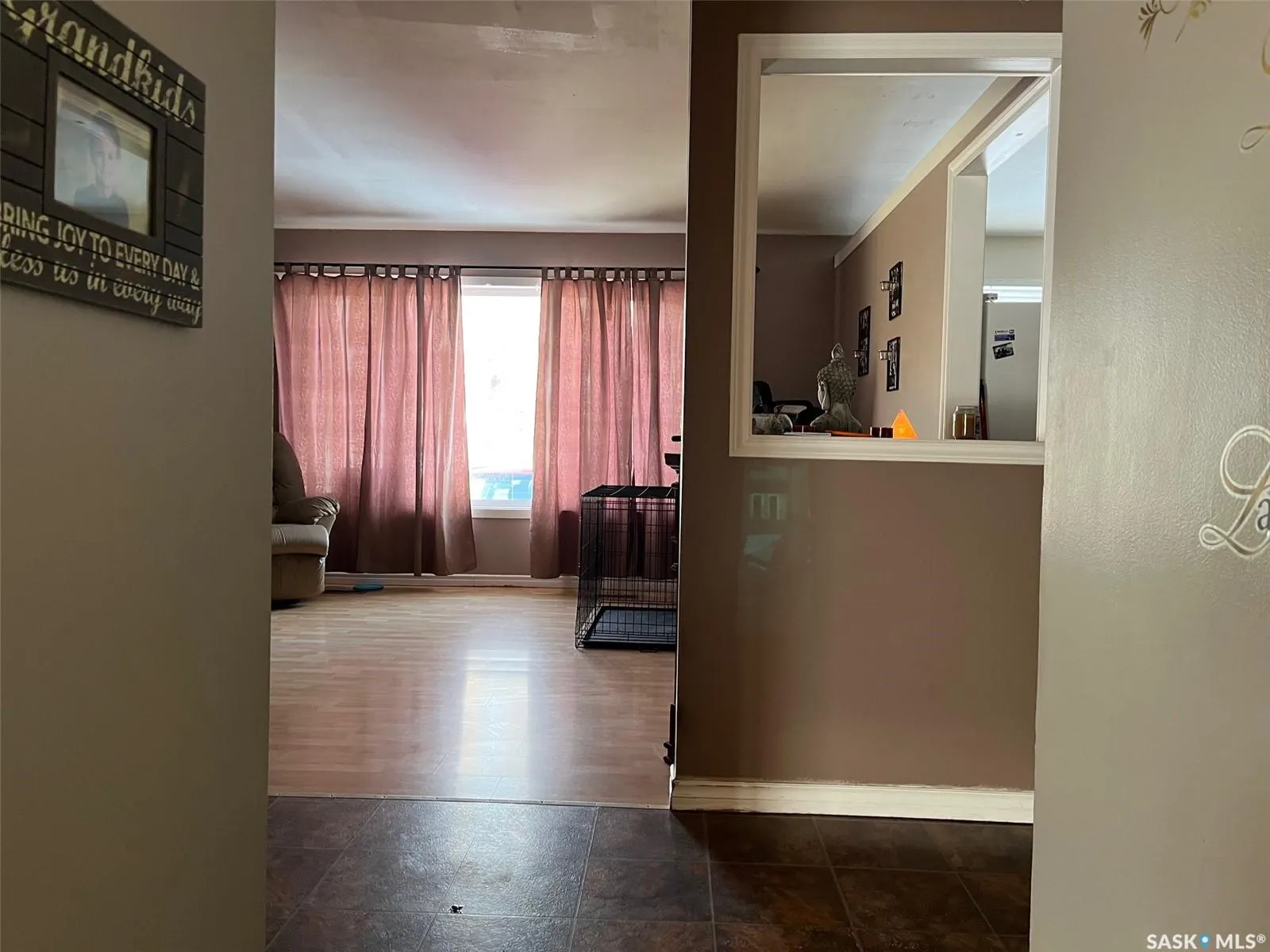 738 Bard CRESCENT N