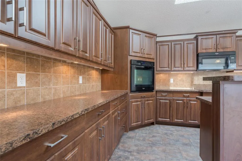 34 Sunset Crescent