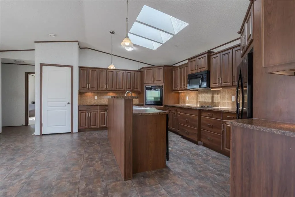 34 Sunset Crescent