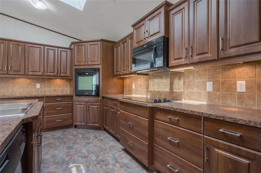 34 Sunset Crescent