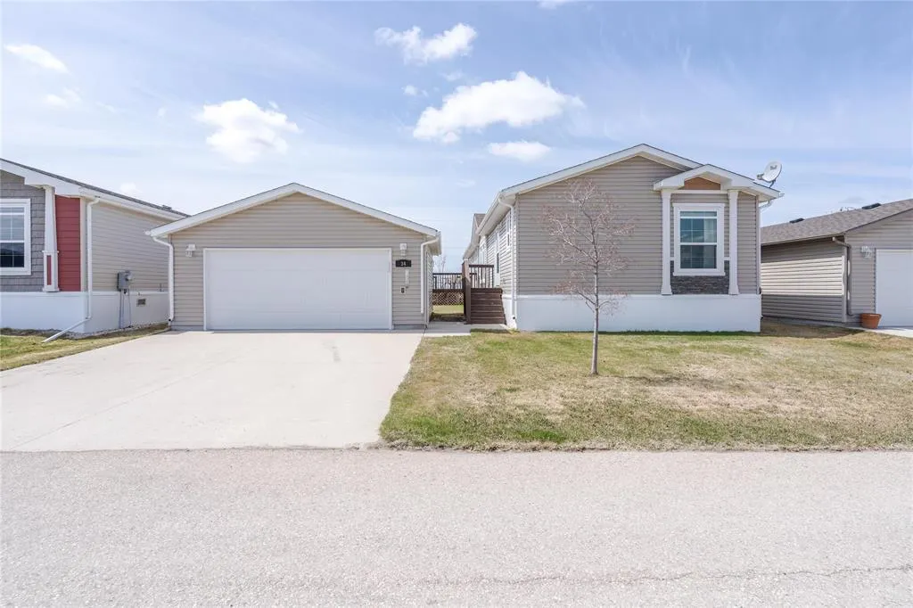 34 Sunset Crescent
