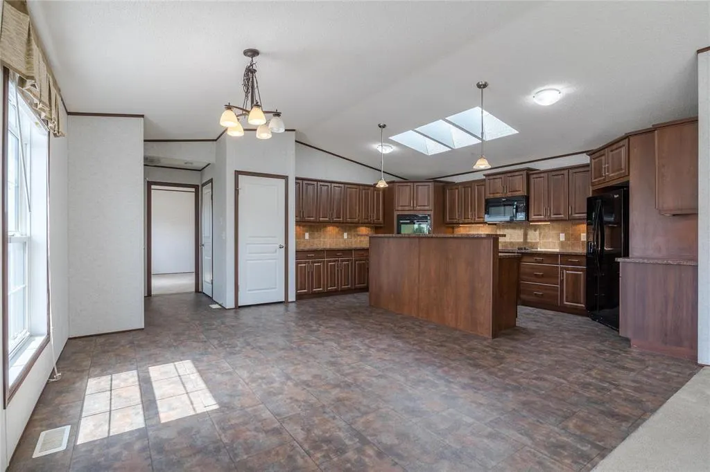 34 Sunset Crescent