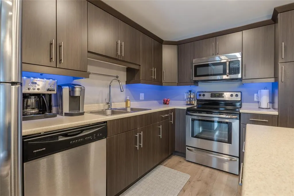 301 400 Prairie Trail