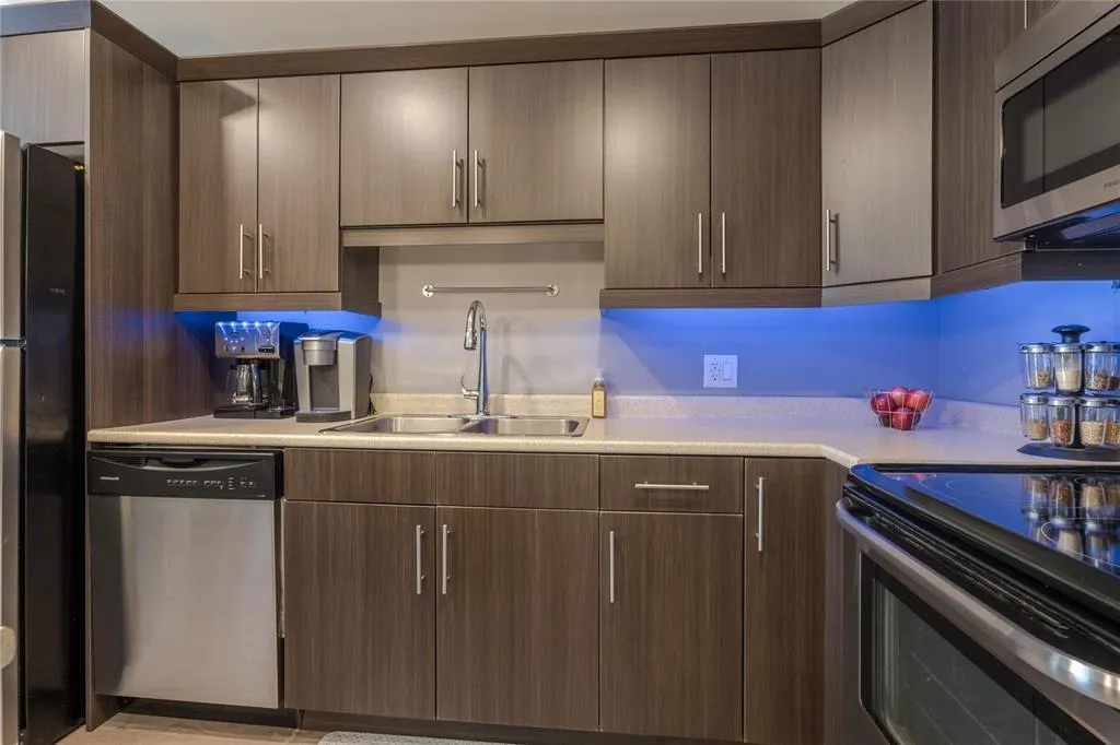 301 400 Prairie Trail