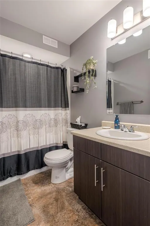 301 400 Prairie Trail